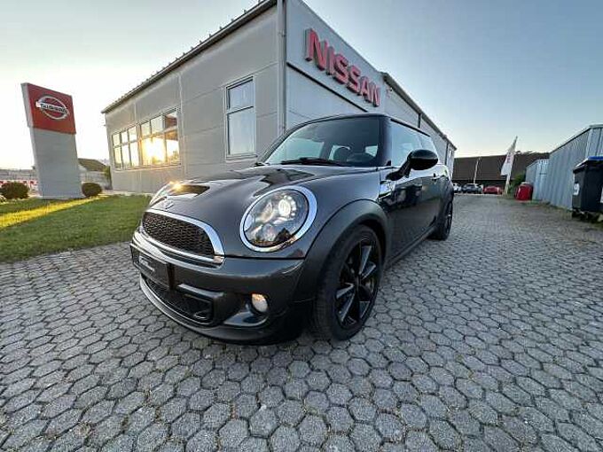 MINI Cooper S Bi-Xenon SHZ Pano Tempomat Klimaautomatik