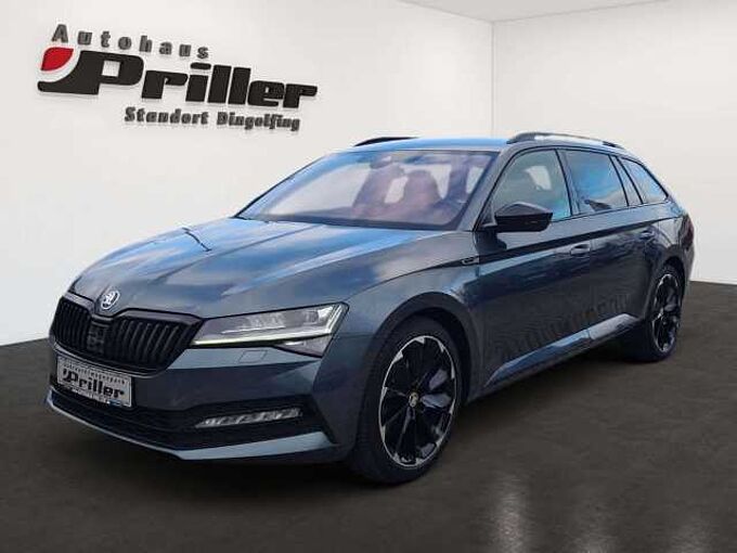 SKODA Superb 2.0TDI Combi Sportline 4x4/NAVI/LED/Apple