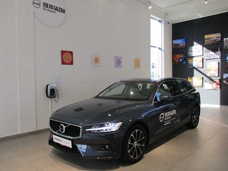 Volvo V60 II D4 AUT MOMENTUM