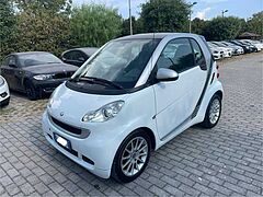 Foto Smart fortwo 2ª serie 1000 62 kW coupé passion