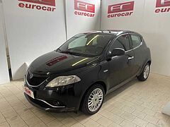 Foto Lancia Ypsilon 3ª serie 1.2 69 CV 5 porte GPL Ecochic Gold