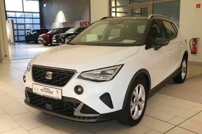 SEAT Arona 1.0 TSI OPF FR Navi Shzg