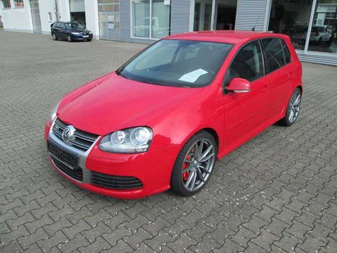 Volkswagen Golf R32