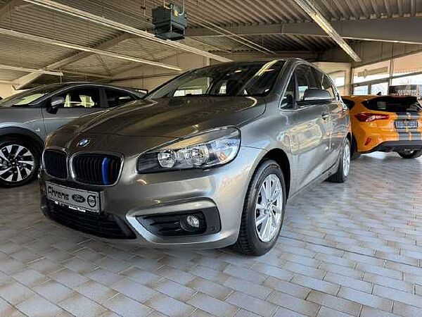 BMW 220 Active Tourer i Advantage *AHK-SHZ* in 26871 Papenburg BMW 220 Active Tourer i Advantage *AHK-SHZ*