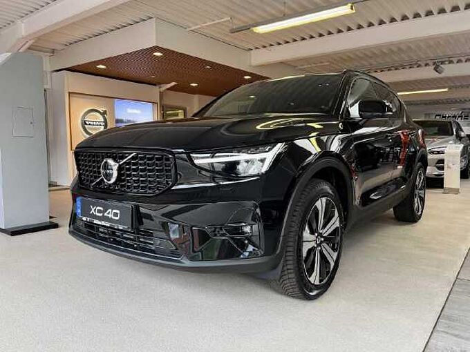 Volvo XC 40 XC40 Plus Dark Recharge Plug-In Hybrid 2WD *H&K-SH in 26871 Papenburg Volvo XC 40 XC40 Plus Dark Recharge Plug-In Hybrid 2WD *H&K-SH