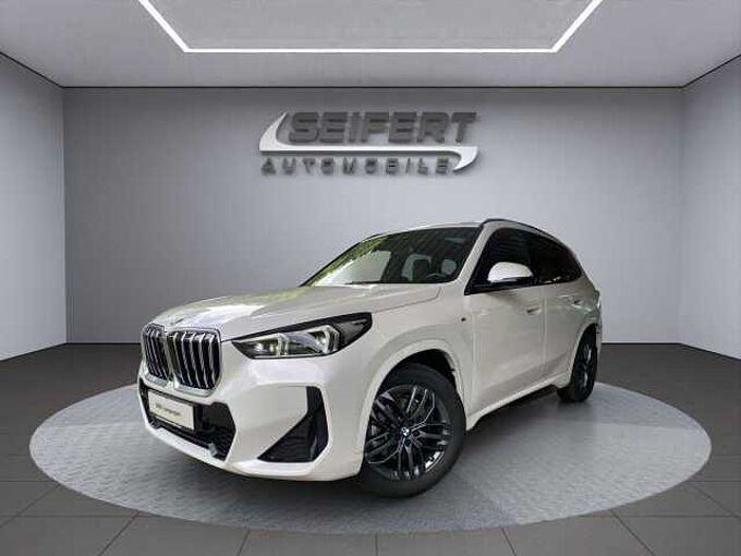 BMW X1 sDrive20i | M-SPORT | AHK | PANO | HARMAN | in 97616 Bad Neustadt BMW X1 sDrive20i | M-SPORT | AHK | PANO | HARMAN |