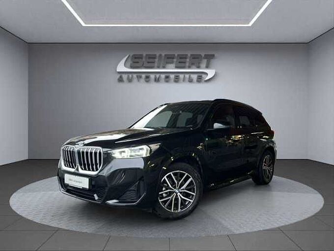 BMW X1 sDrive18i M-SPORT | AHK | PANO |