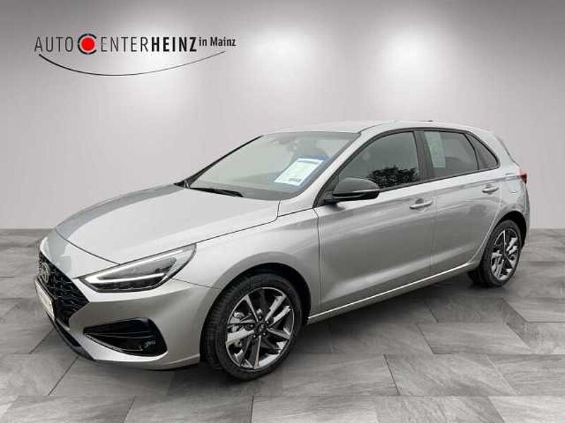 Hyundai i30 1.5 T-GDI 48V-Hybrid Advantage in 55120 Mainz Hyundai i30 1.5 T-GDI 48V-Hybrid Advantage