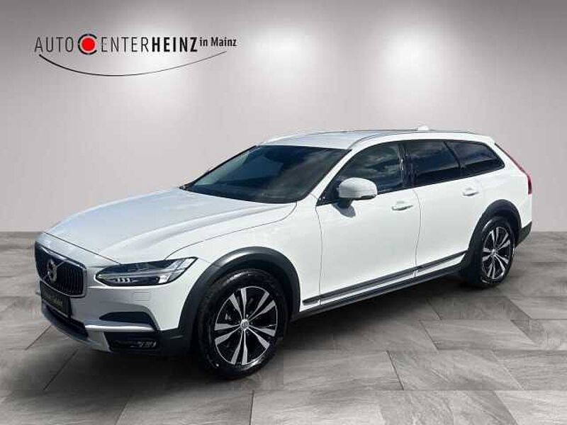 Volvo V90 Cross Country Pro AWD in 55120 Mainz Volvo V90 Cross Country Pro AWD