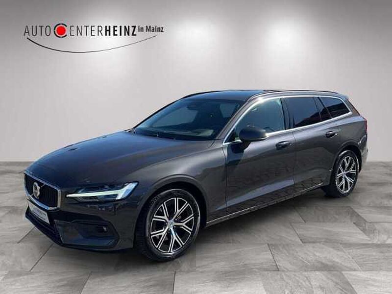 Volvo V60 Core in 55120 Mainz Volvo V60 Core
