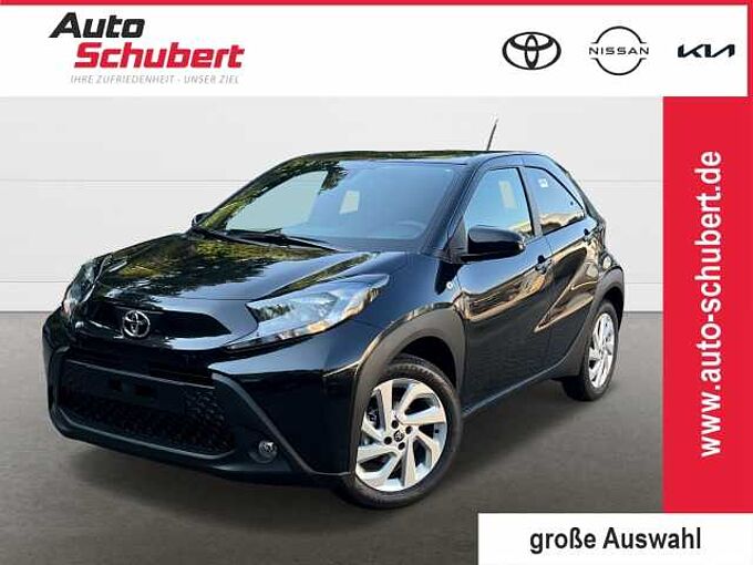 Toyota Aygo X 1,0 l Play CVT Sitzheizung vorn Smart-Key Mehrzonenklima Musikstreaming DAB