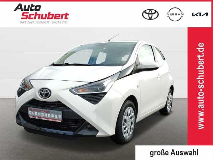 Toyota Aygo X -Play 1.0 EU6d 5-TÜRER, 1,0-L-VVT-I, 5-GANG-SCHALTGETRIEBE DAB Tel.-Vorb. Bergan