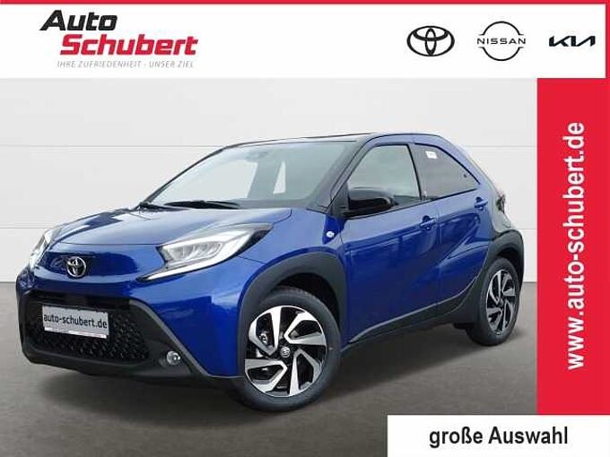 Toyota Aygo X 1,0 l Team D MT Apple CarPlay Android Auto Musikstreaming DAB SHZ Spurhalteass.