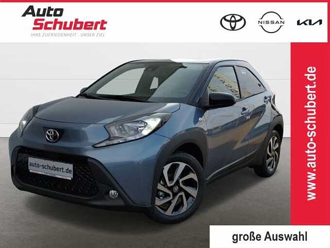 Toyota Aygo X 1,0 l Team D MT Apple CarPlay Android Auto Musikstreaming DAB SHZ Spurhalteass.