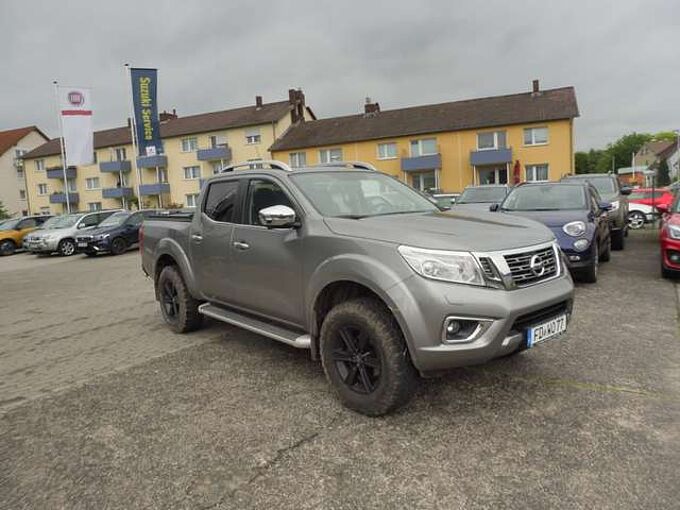 Nissan Navara DC 4x4 Autm. EU6 Tekna, Laderaumwanne & Rollcover