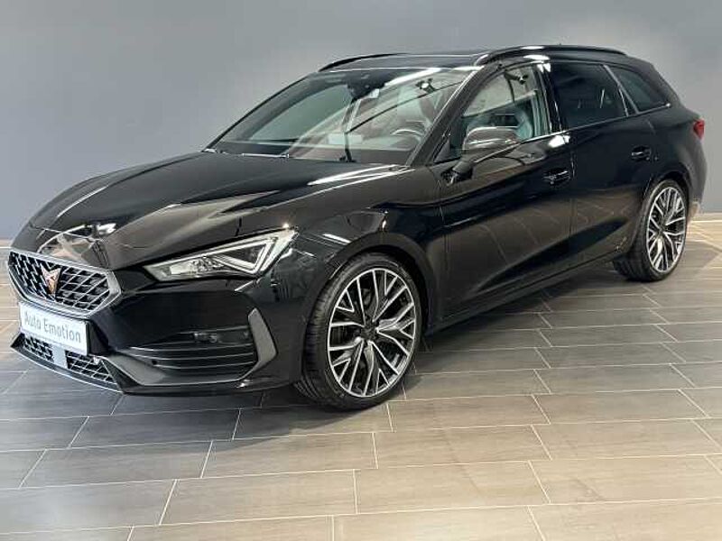 CUPRA Leon Sportstourer VZ 2.0TSI 4Drive 310PS*Carbon* in 63069 Offenbach CUPRA Leon Sportstourer VZ 2.0TSI 4Drive 310PS*Carbon*