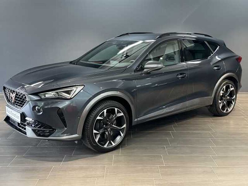 CUPRA Formentor 1.5 TSI DSG AHK*Paket XL*DCC*19' in 63069 Offenbach CUPRA Formentor 1.5 TSI DSG AHK*Paket XL*DCC*19'