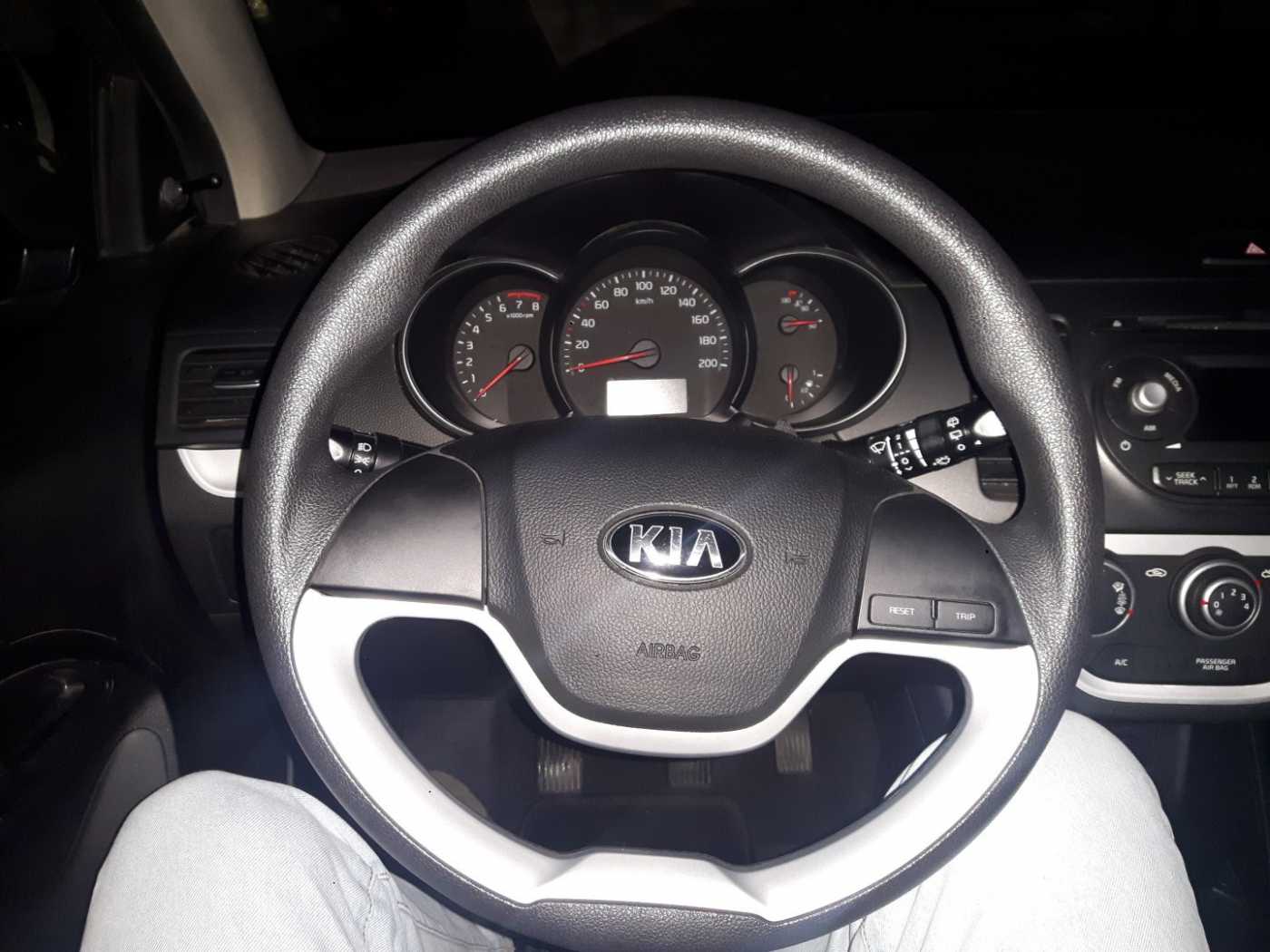 Kia Picanto Bege
