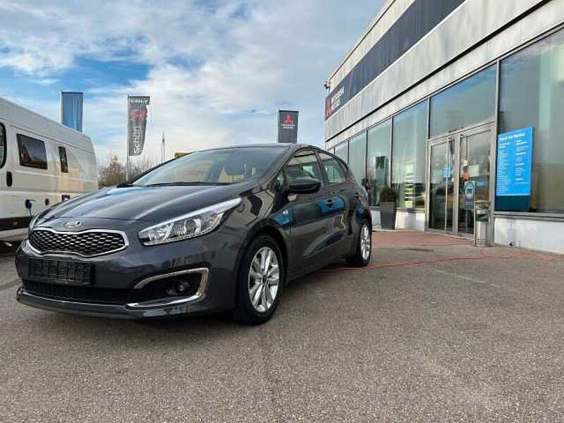 Kia cee'd cee&apos,d / Ceed in 91522 Ansbach/Claffheim Kia cee'd cee&apos,d / Ceed
