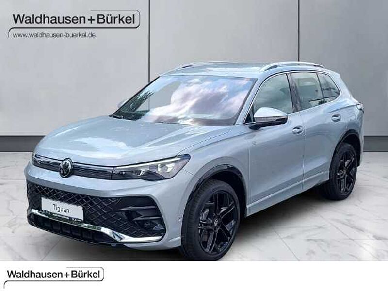 Volkswagen Tiguan R-Line 2,0 l TSI OPF 4MOTION 195 kW (265 PS) 7-Gang-Doppelkupplungsgetrie in 41751 Viersen Volkswagen Tiguan R-Line 2,0 l TSI OPF 4MOTION 195 kW (265 PS) 7-Gang-Doppelkupplungsgetrie