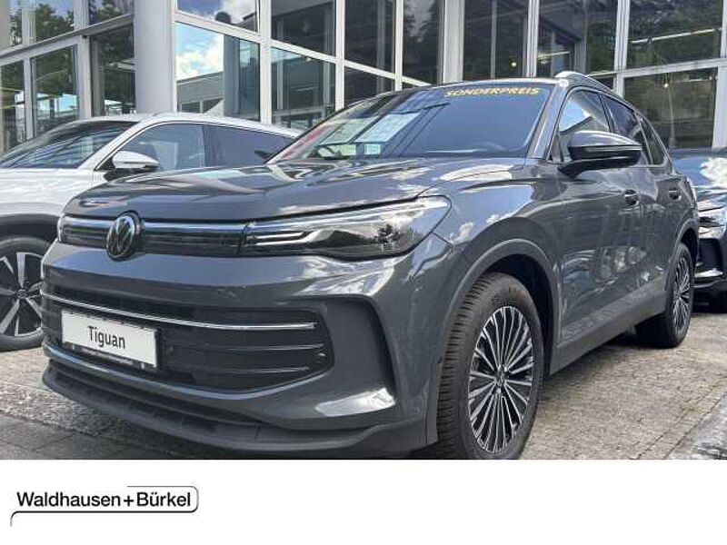 Volkswagen Tiguan Life 1.5 l eTSI +DSG+NAVI+PDC+SHZ+GJR+ in 41063 Mönchengladbach Volkswagen Tiguan Life 1.5 l eTSI +DSG+NAVI+PDC+SHZ+GJR+