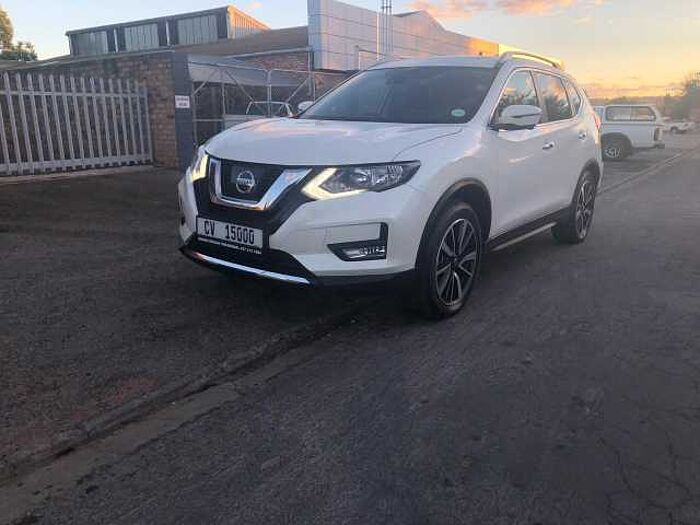 Nissan X-Trail 2.5 Tekna AWD 7-s CVT MY17 White