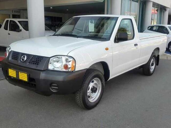 Nissan NP300 Hardbody 2.5TDi Base Dsl PU MY14 White