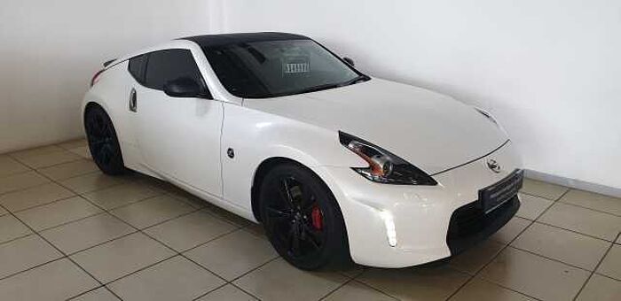 Nissan 370Z Coupe 3.7 Navigation MY19 AT White