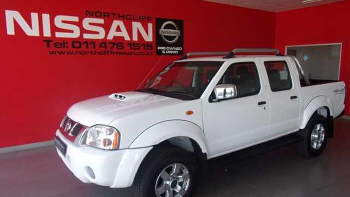 Nissan NP300 Hardbody 2.5TDi Double Cab 4x4 White