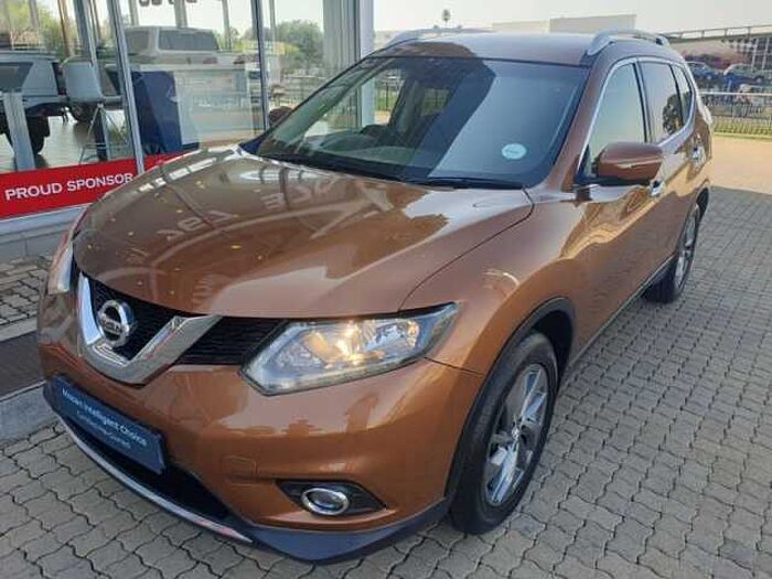 Nissan X-Trail 2.5 SE AWD 7-s MY14 CVT Brown