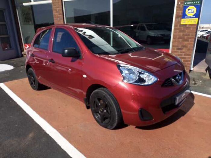 Nissan Micra Active 1.2 Visia + Nav  Red