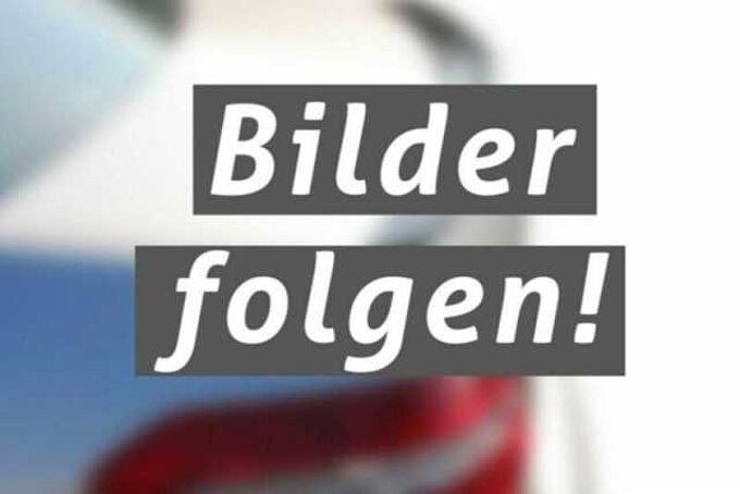 Honda Jazz 1.5 i-MMD Hybrid Elegance*NAVI*PDC*KLIMA* in 95030 Hof Honda Jazz 1.5 i-MMD Hybrid Elegance*NAVI*PDC*KLIMA*