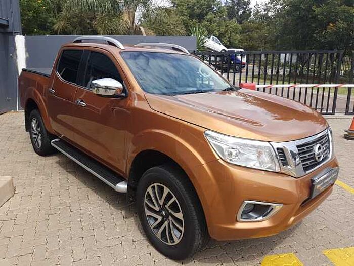 Nissan Navara 2.3D LE 4x4 A/T LE Orange