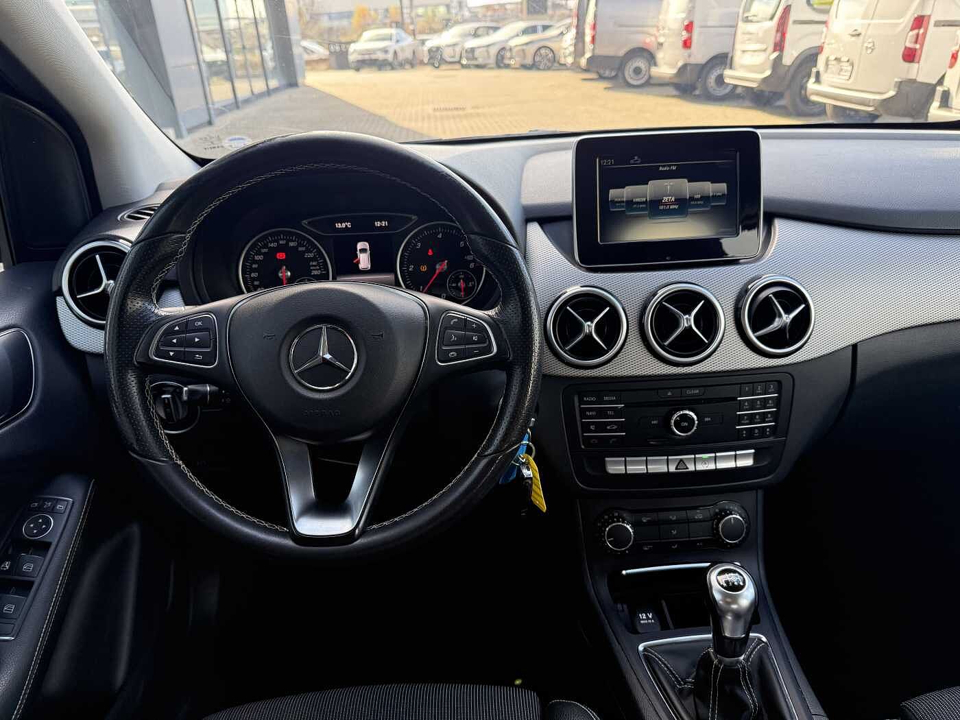 Mercedes-Benz B 180 – B 180 d Sport  