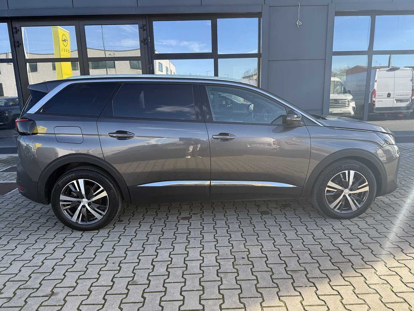 Peugeot 5008 – BlueHDi 130 CV EAT8 Allure Pack  