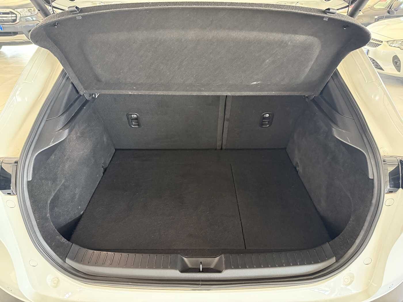 Mazda CX-30 – 2.0L e-Skyactiv-G 150 CV M Hybrid AWD Exclusive Line  