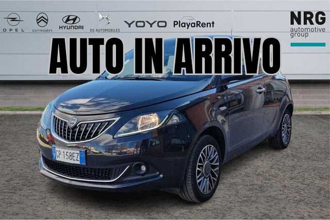 Lancia Ypsilon 3&ordf; serie 1.0 FireFly 5 porte S&S Hybrid Ecochic Silver