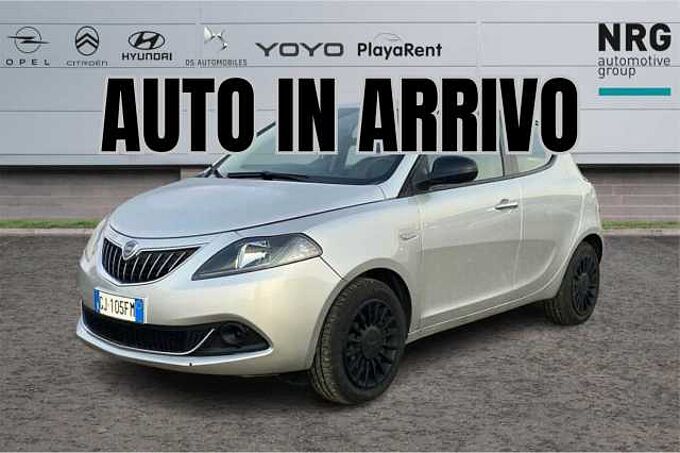 Lancia Ypsilon 3&ordf; serie 1.0 FireFly 5 porte S&S Hybrid Ecochic Silver *4 posti*