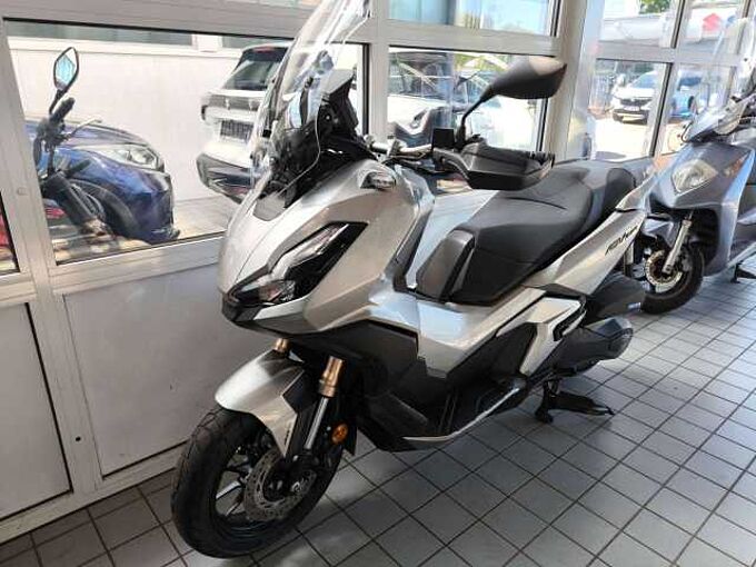 Honda ADV 350 in 22145 Braak Honda ADV 350