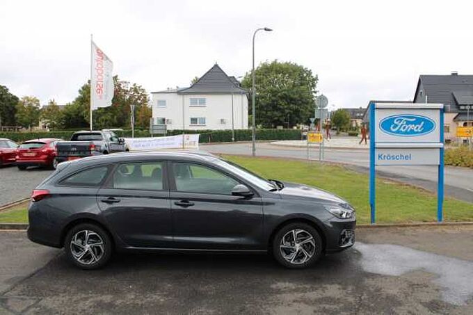 Hyundai i30 cw SELECT*BLUETOOTH* in 54662 Speicher Hyundai i30 cw SELECT*BLUETOOTH*