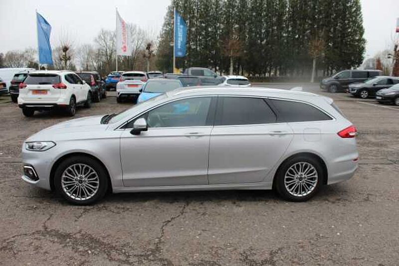 Ford Mondeo Turnier 2.0 Hybrid Titanium*