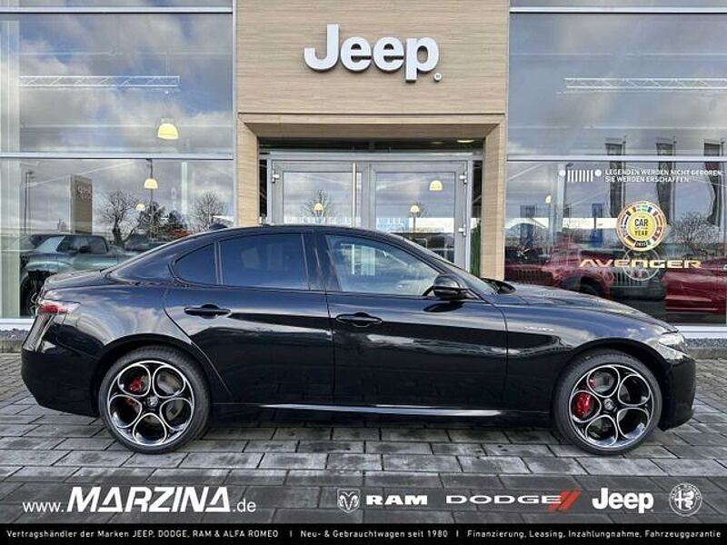 Alfa Romeo Giulia Q4 2.0 Veloce Technologie-Paket Sportpake