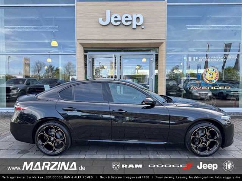 Alfa Romeo Giulia 16V EU6e Intensa Q4 2.0 Turbo AD El. Fond in 63741 Aschaffenburg Alfa Romeo Giulia 16V EU6e Intensa Q4 2.0 Turbo AD El. Fond