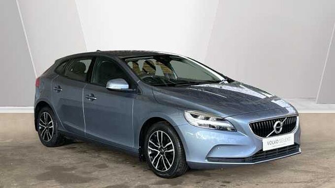 Volvo V40 T2 Momentum Manual