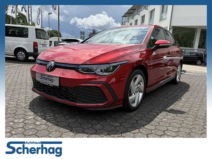 Fahrzeugbild für Volkswagen Golf VIII 1,4l eHybrid DSG GTE 180KW