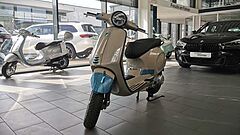 Vespa Primavera S 50 *beige* MJ 24 Cockpit