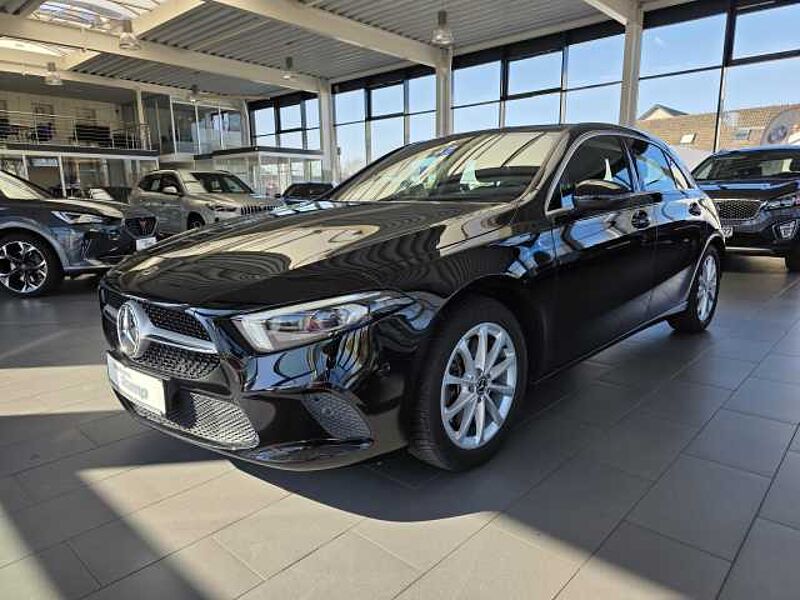 Mercedes-Benz A 250 4Matic 7G-DCT Progressive Multibeam LED / MBUX