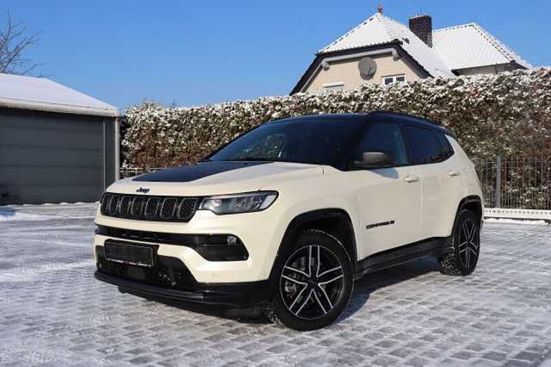 Jeep Compass 1.3 PHEV 80th Anniv. 4xe*Leder*360°*Wint in 06888 Lutherstadt Wittenberg Jeep Compass 1.3 PHEV 80th Anniv. 4xe*Leder*360°*Wint