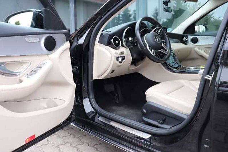 Mercedes-Benz C 220 d T Autom.*Top Zustand!*el.AHK *Allwetter* in 06888 Lutherstadt Wittenberg Mercedes-Benz C 220 d T Autom.*Top Zustand!*el.AHK *Allwetter*