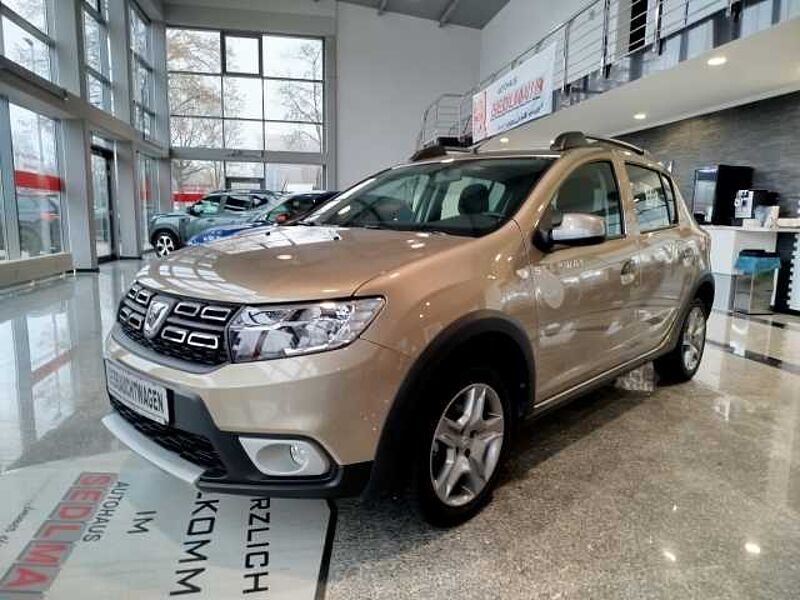 Dacia Sandero Stepway 1.0 Ambiance WENIG KM/8-FACH BEREIFT in 86830 Schwabmünchen Dacia Sandero Stepway 1.0 Ambiance WENIG KM/8-FACH BEREIFT